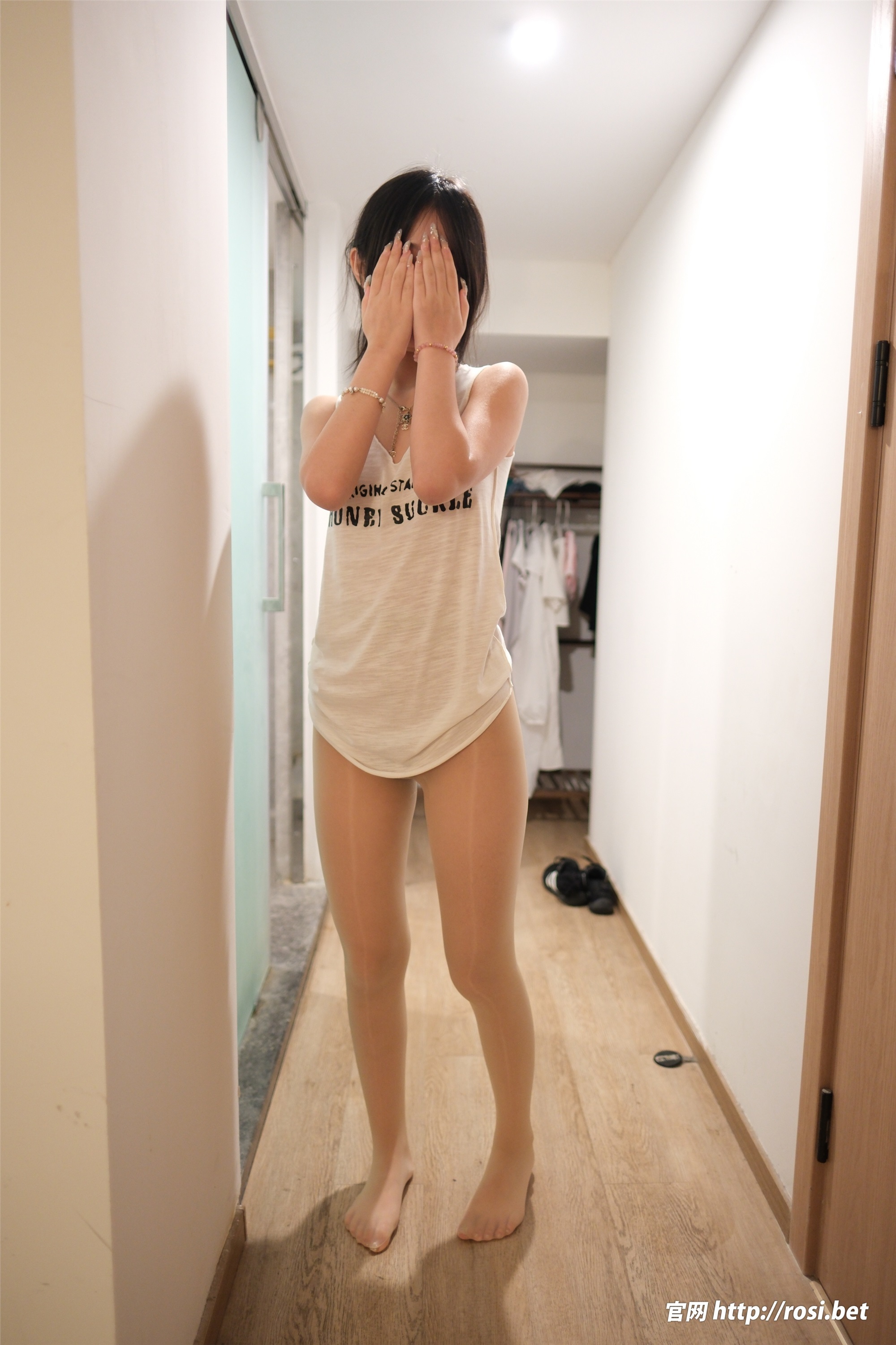 ROSI写真 2024.11.26 NO.4740